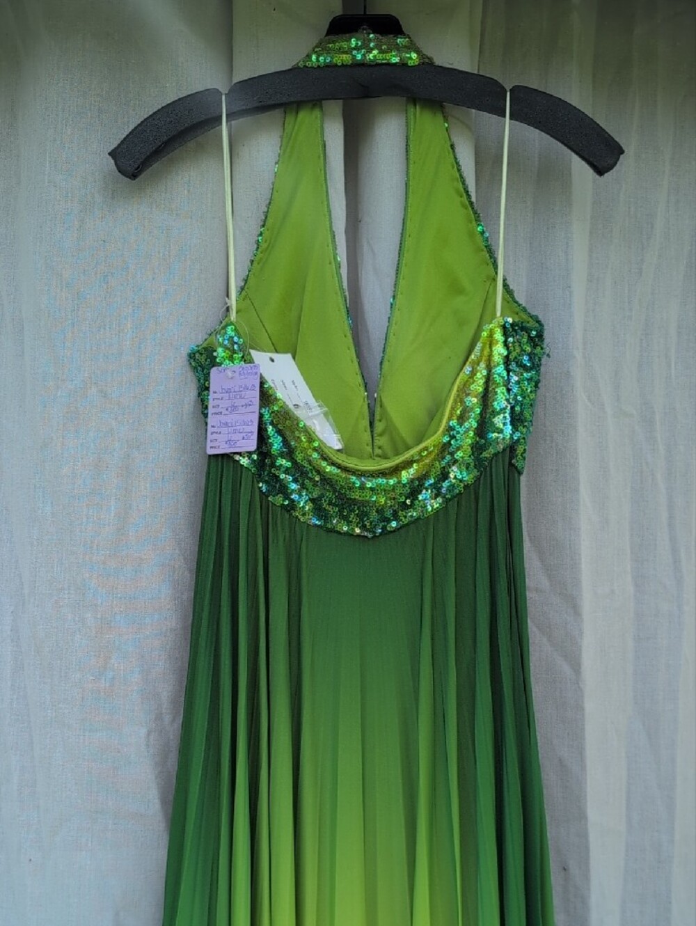 NWT - Jovani - Size 6 - Green Sequin Halter Ombre Evening Dress - Picture 4 of 5
